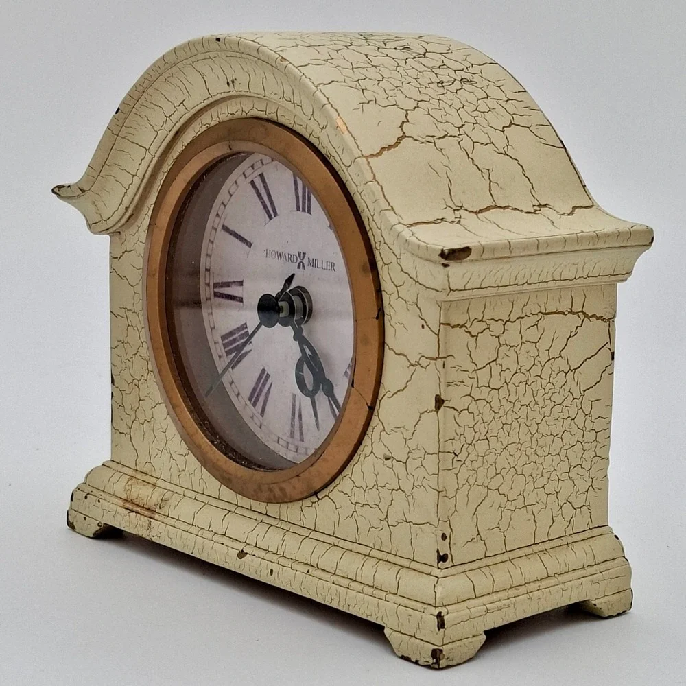 Howard Miller Mantel Clock C06450 Cream Crackle Finish Distressed 5in works !